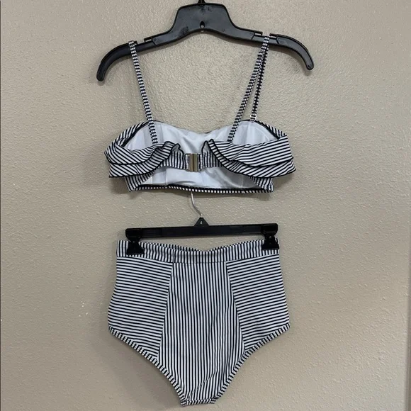 NWOT High Waisted Bikini Ruffle Stripped Removable Straps Swimsuit Bathing Suit - Picture 3 of 3